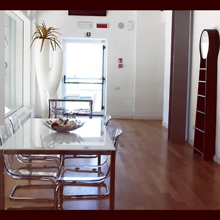 Hotel Forlanini 52 Parme