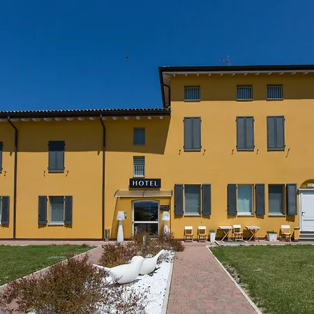 Forlanini 52 Otel Parma