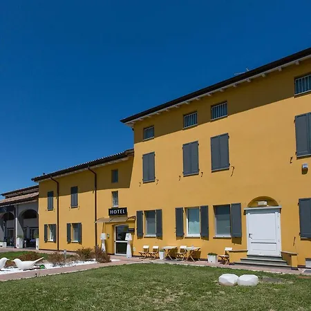 Hotel Forlanini 52 3*