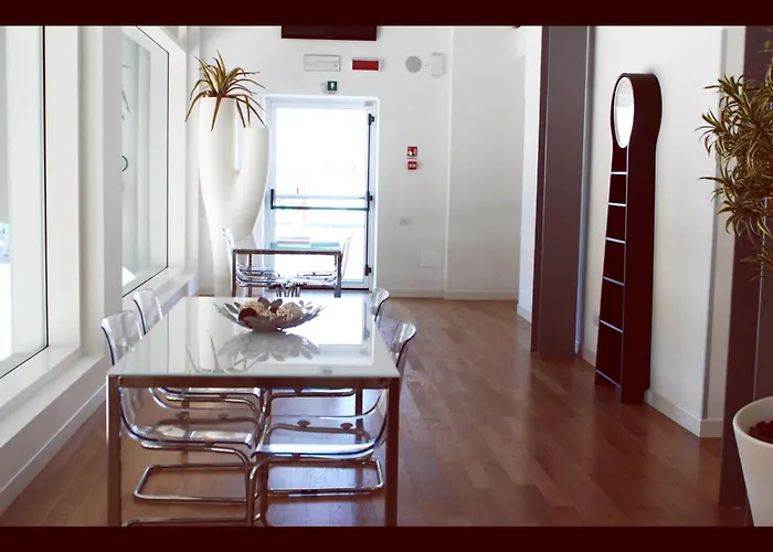 Hotel Forlanini 52 Parma