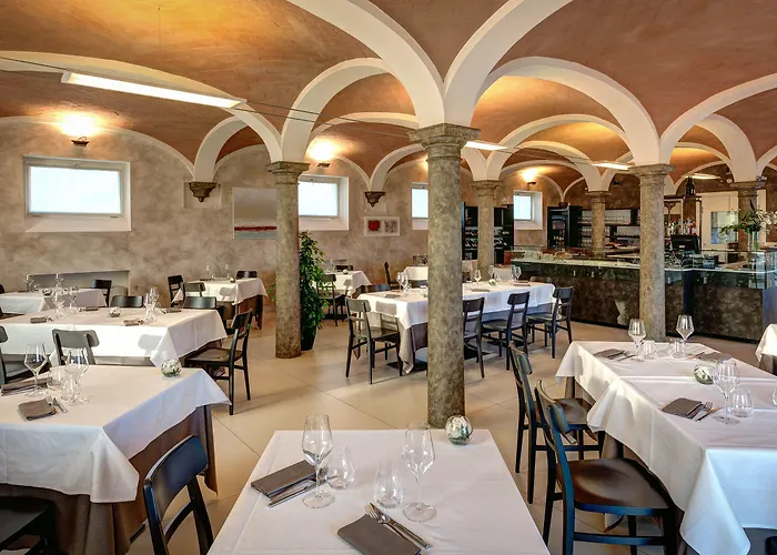 Hotel Forlanini 52 3*