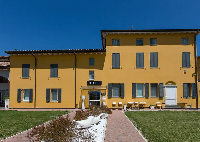 Forlanini 52 Otel Parma