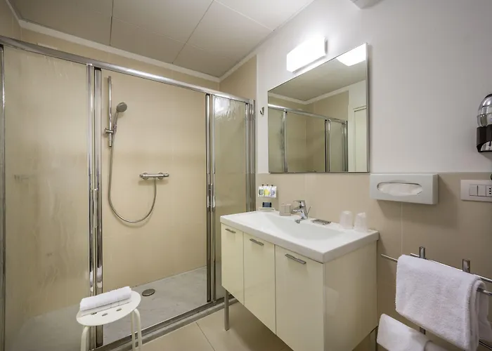 Otel Forlanini 52