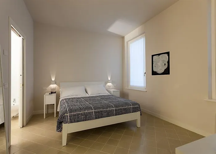 Otel Forlanini 52 Parma